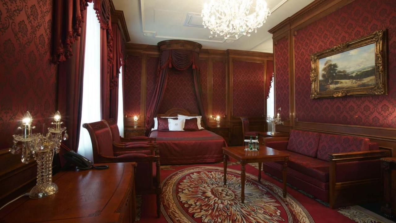 Hotel Koronny Замостя Екстер'єр фото