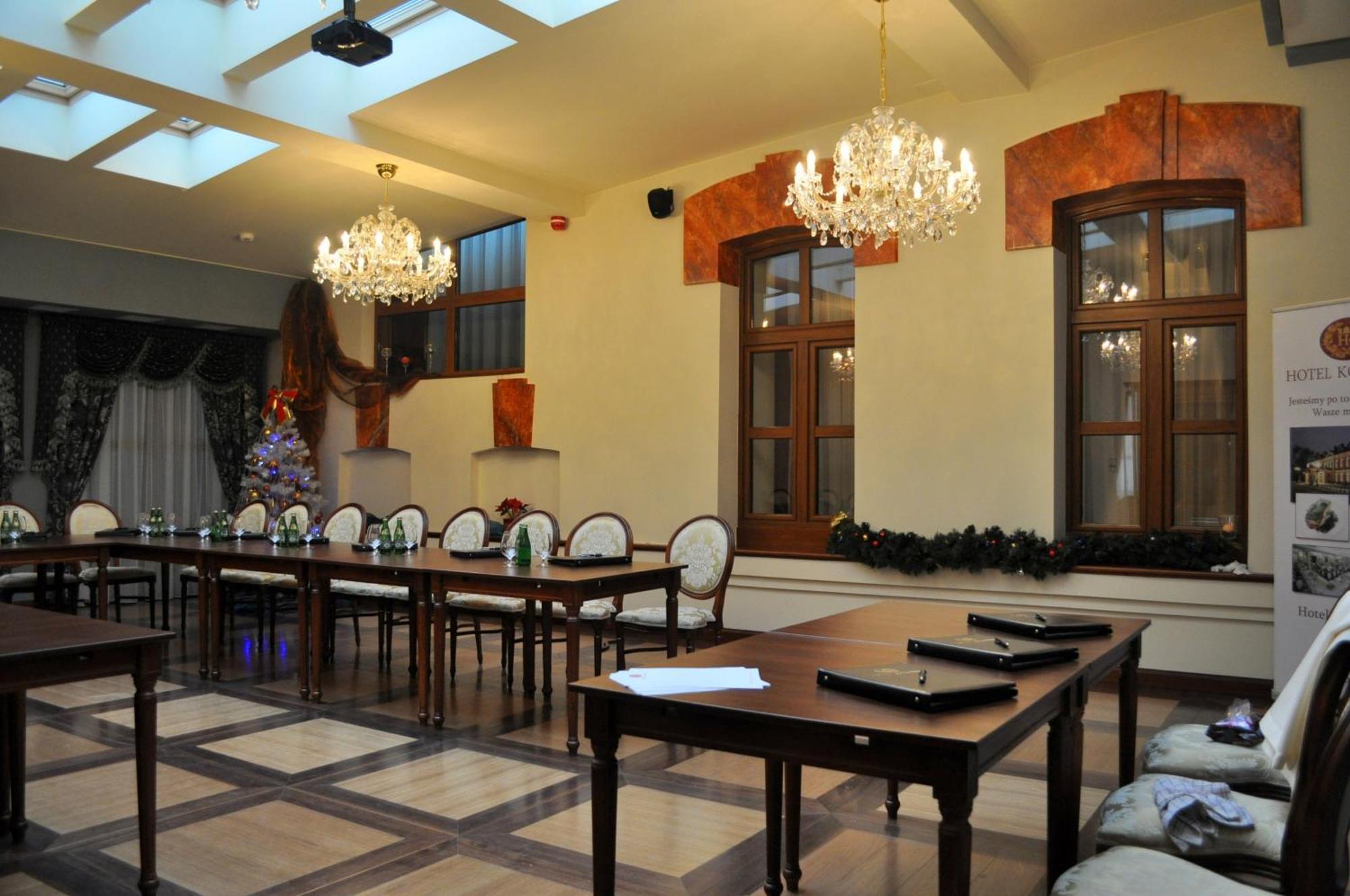 Hotel Koronny Замостя Екстер'єр фото