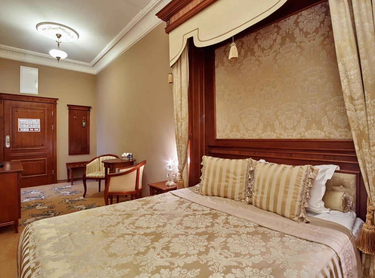 Hotel Koronny Замостя Екстер'єр фото